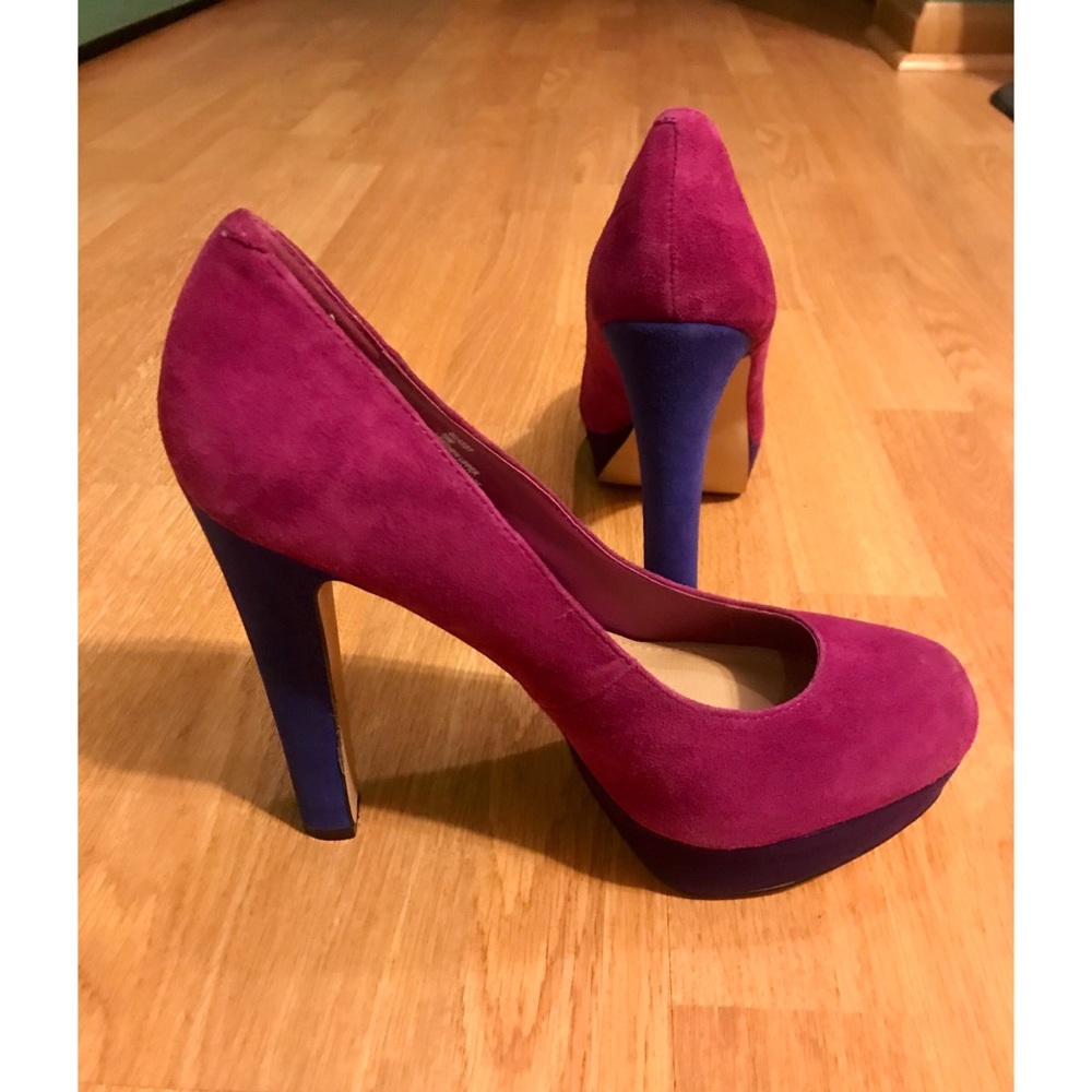 STEVE MADDEN Leather & Suede Pump - Size 10